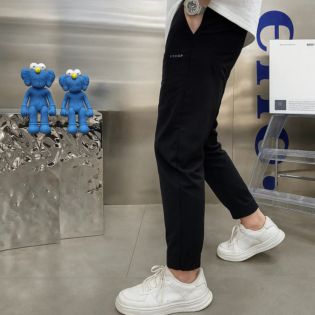 CargoFlex Pro™ カーゴパンツ – 機能性と快適さを兼ね備えた一本