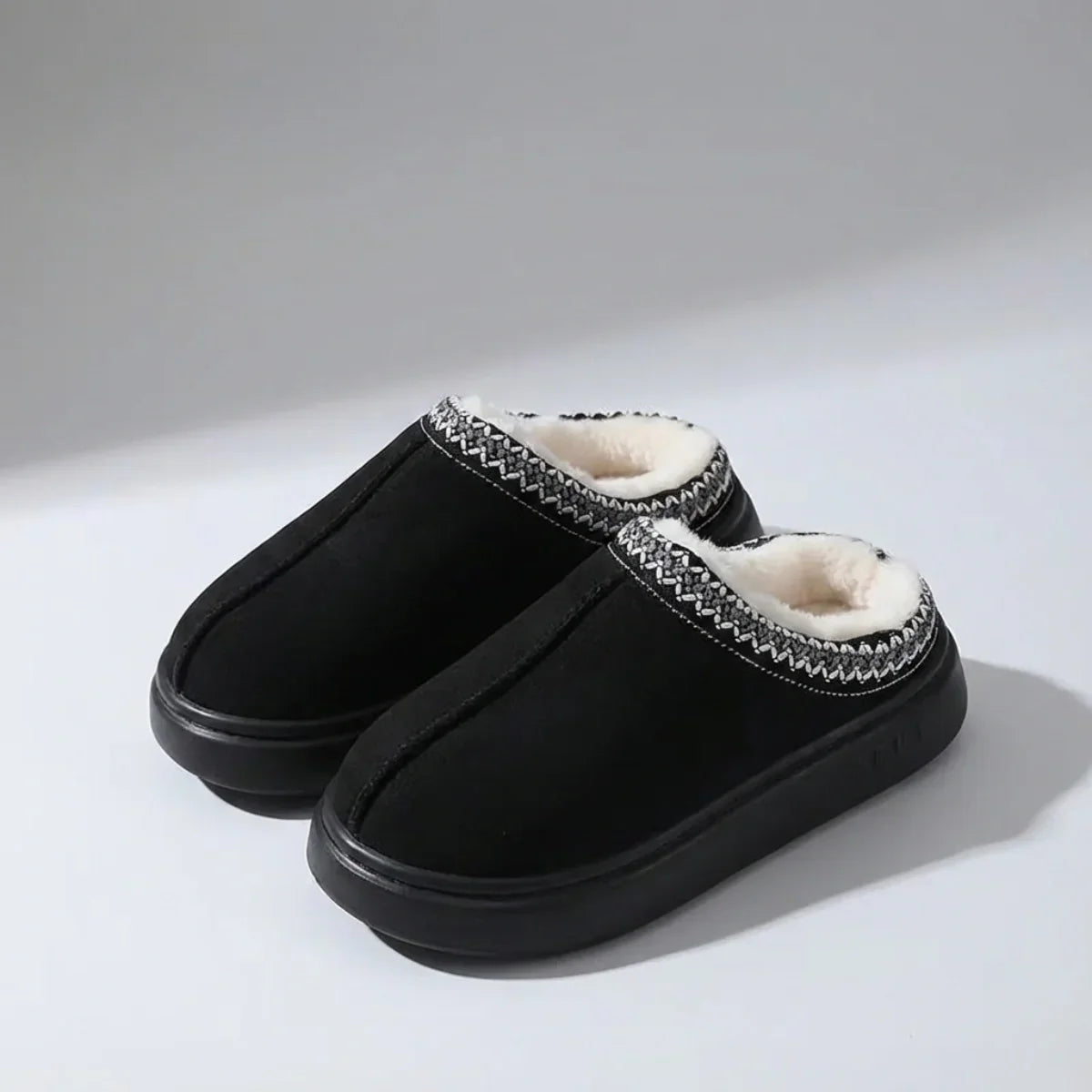 Comfort Doux™ ウィンターシューズ – 暖かさと快適さを兼ね備えた冬の定番