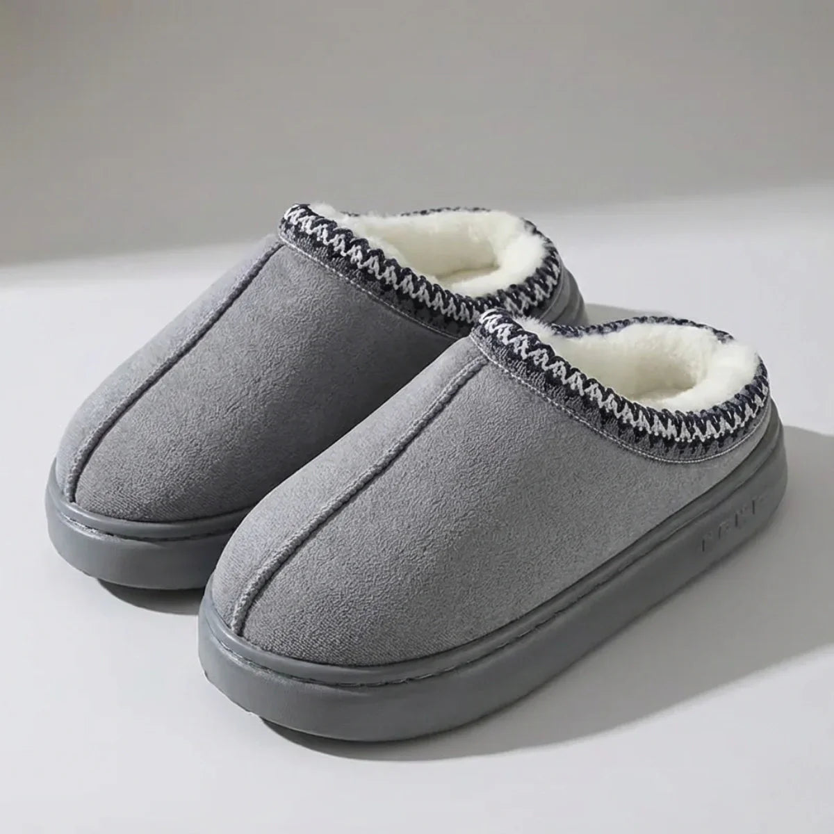 Comfort Doux™ ウィンターシューズ – 暖かさと快適さを兼ね備えた冬の定番