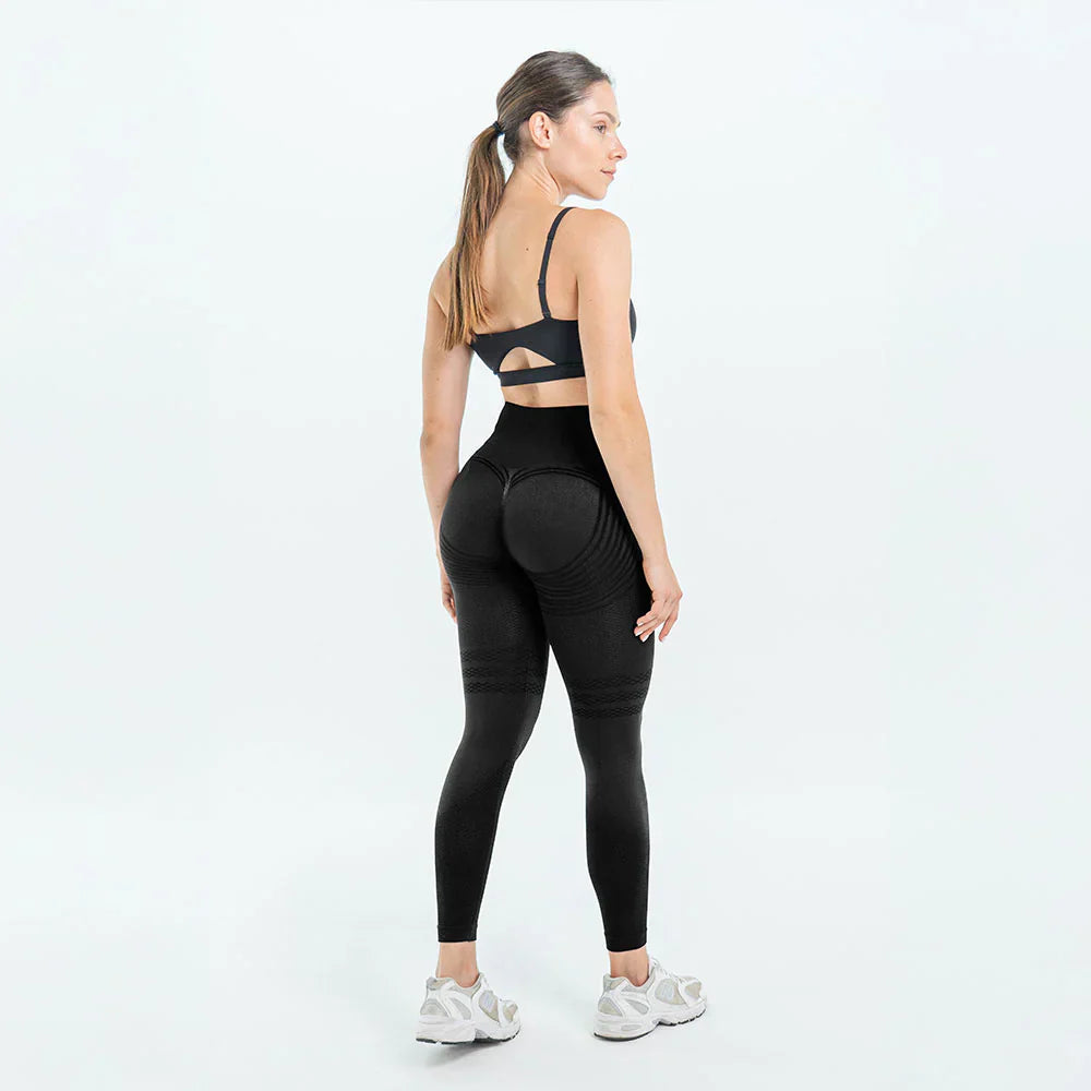 CurveLift™ レギンス – 美しいシルエットと快適なフィット感