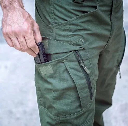 TacticalPlus™ カーゴパンツ – タフな機能性と快適な履き心地