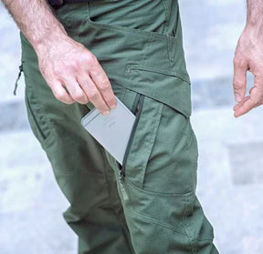 TacticalPlus™ カーゴパンツ – タフな機能性と快適な履き心地
